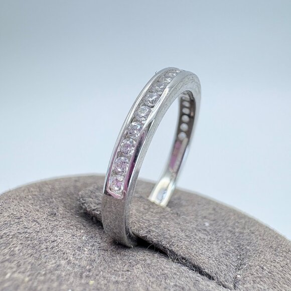 Sterling Silver 925 Cubic Zirconia Channel Set Textured Finish Ring Size 6.5 - Picture 4 of 8
